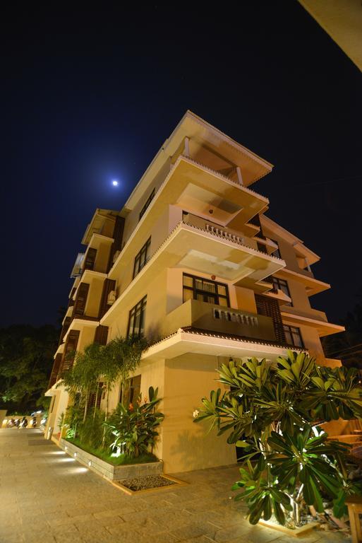 Sinq Beach Resort Calangute Esterno foto