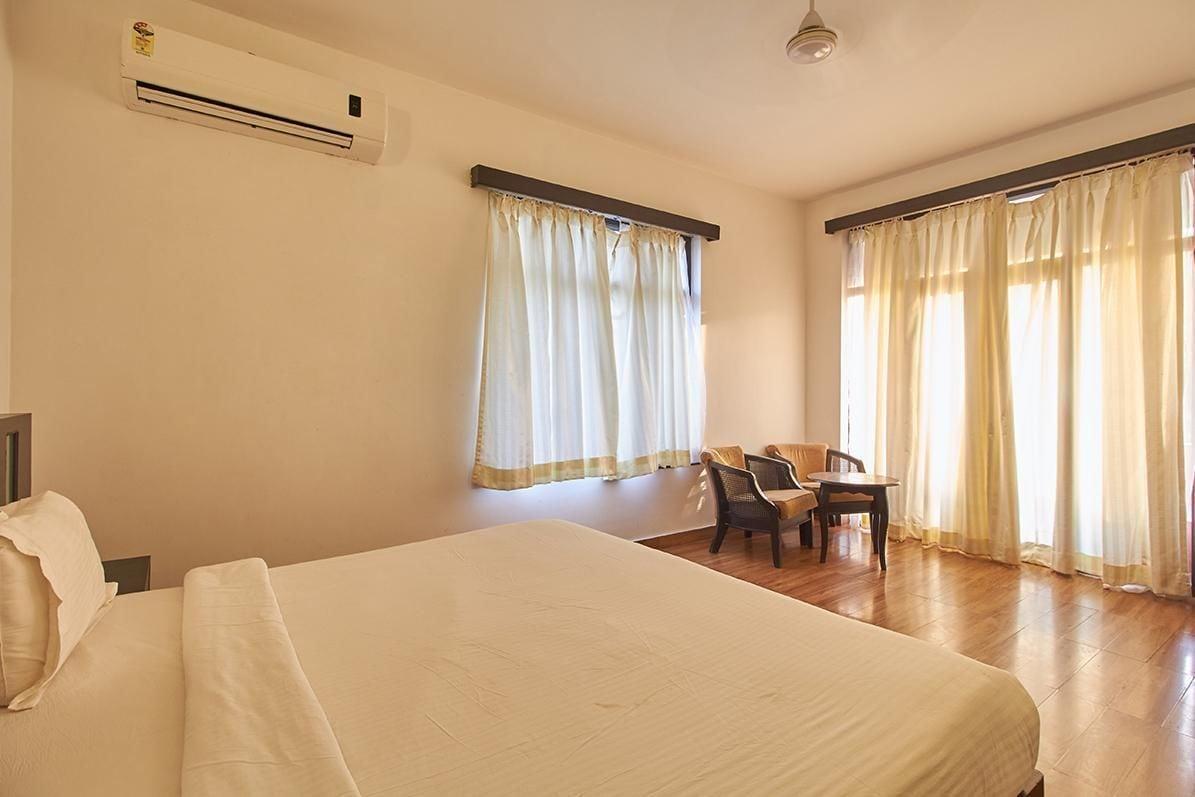 Sinq Beach Resort Calangute Esterno foto